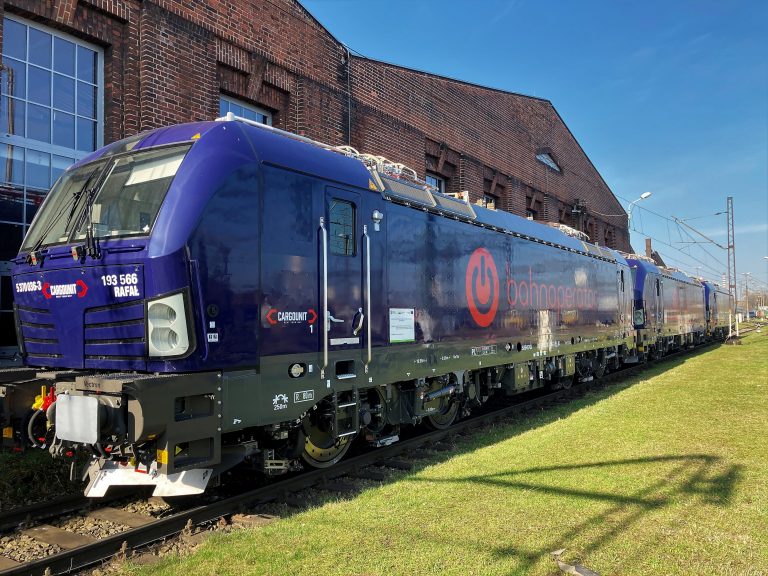 Vectron Multisystem Locomotives Delivered To Cargounit