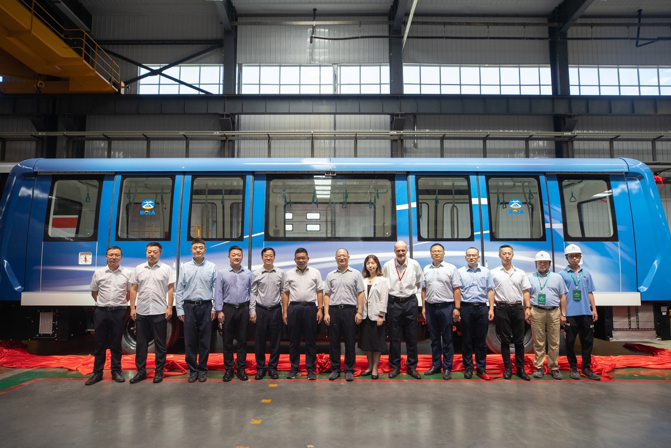 Beijing Capital International Airport receives the first APM train