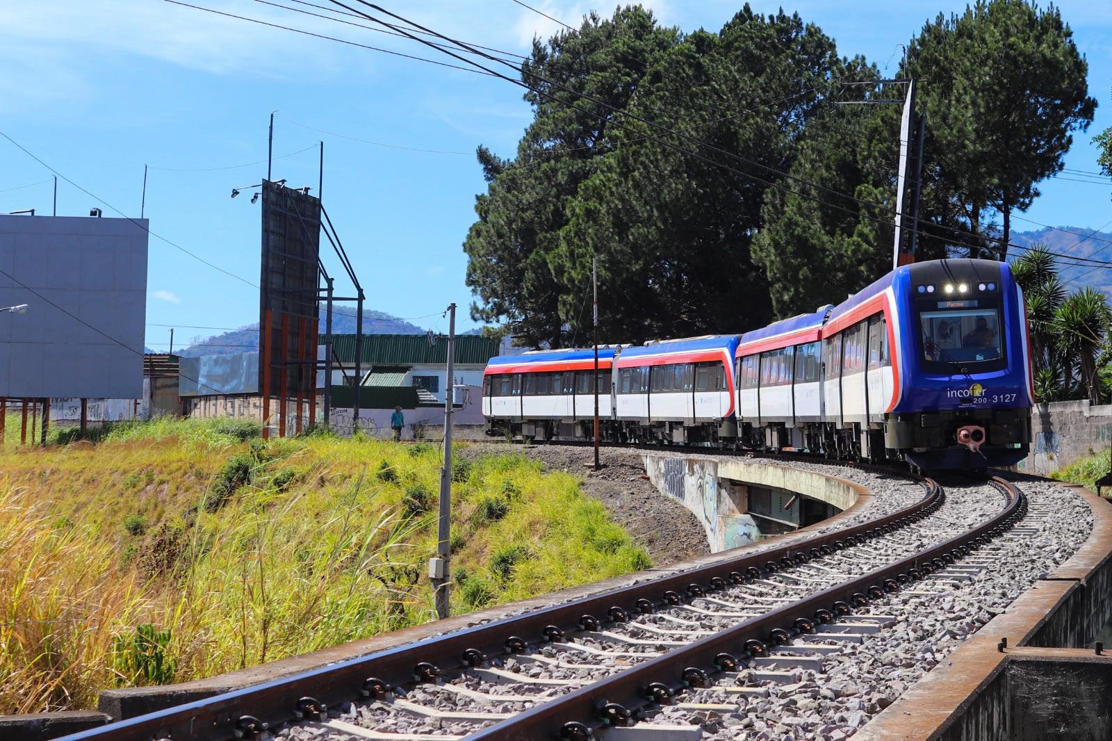 Costa Rica electric train 