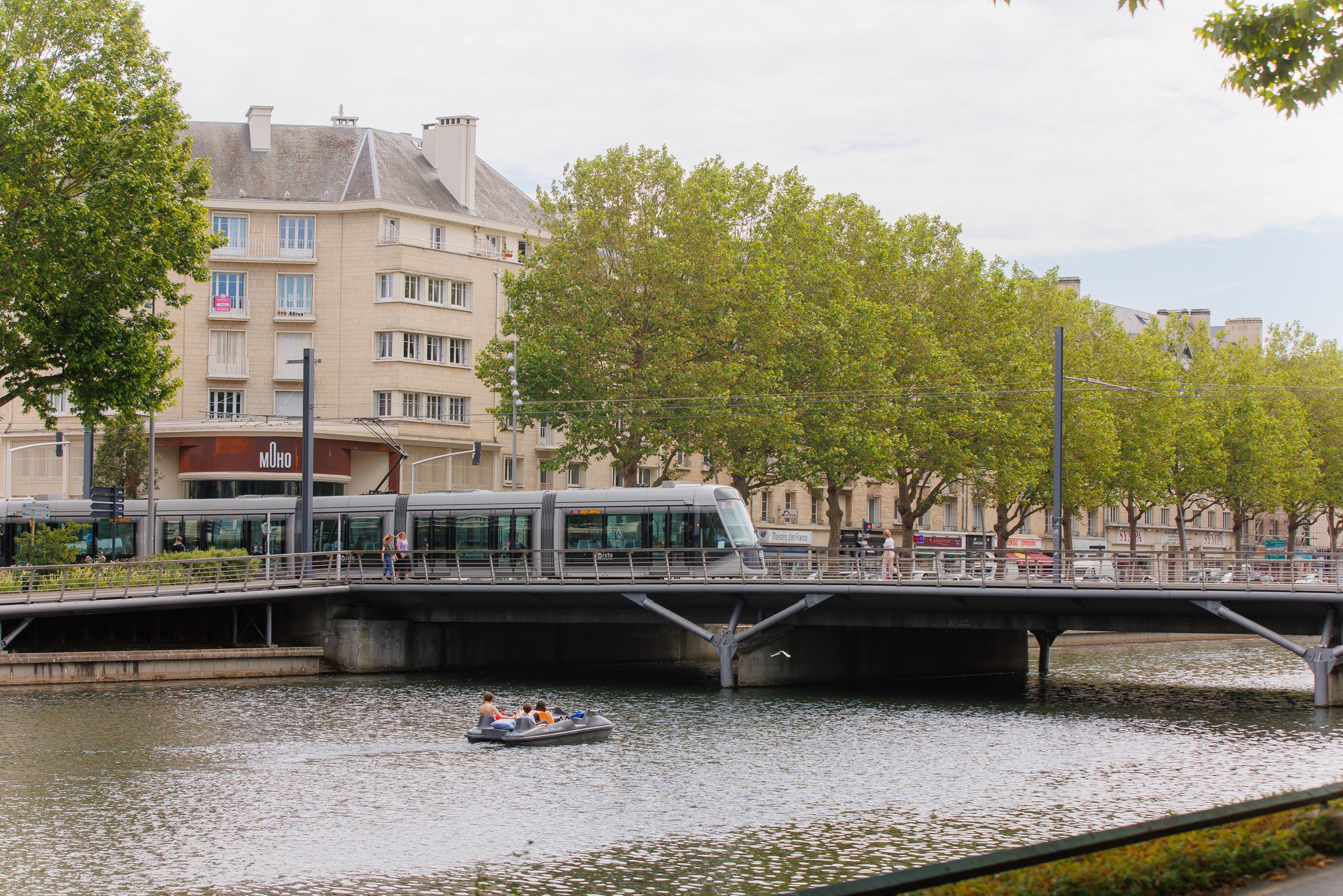 Caen la mer public transport